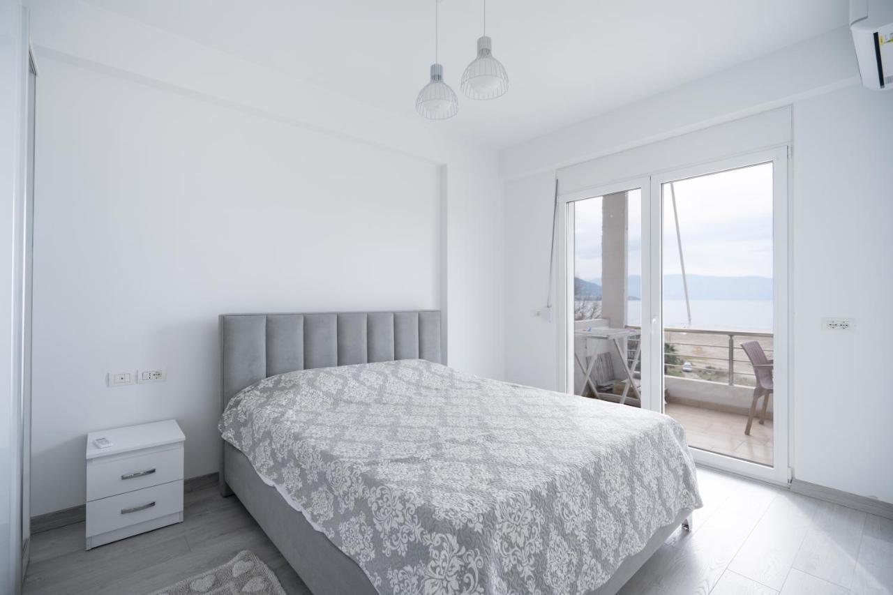 Apartment In The Village With A Sea View فلورا المظهر الخارجي الصورة